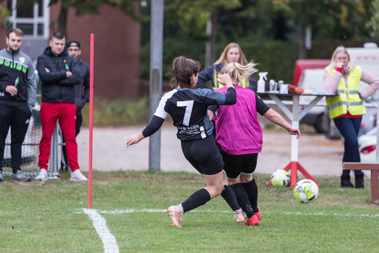 Bild 264 - Frauen Grossenasper SV - SV Steinhorst/Labenz : Ergebnis: 1:3